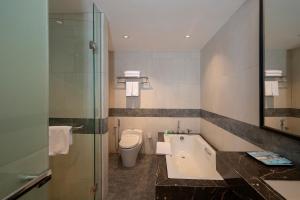 Um banheiro em Anara Airport Hotel