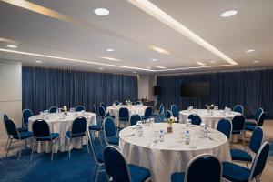 Área de negócios e/ou sala de conferências em Anara Airport Hotel