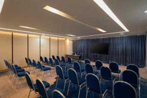 Área de negócios e/ou sala de conferências em Anara Airport Hotel
