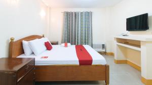 Gallery image of RedDoorz @ Golden Park Inn La Union in Lossoc