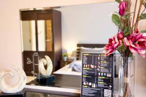 Příslušenství pro přípravu čaje a kávy v ubytování GOLDEN GUESTHOUSE by The Beach Cha Am + 35 fotografií