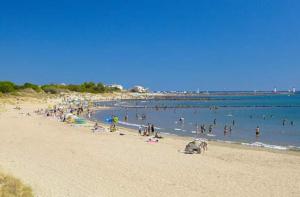 Zdjęcie z galerii obiektu appartement T2 AGDE centre à 10 mn des plages w mieście Agde