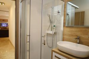 Et badeværelse på Apartment View + 28 billeder