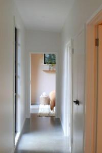 Letto o letti in una camera di The Brook View Byron Bay
