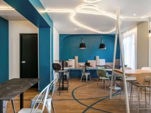 Posezení v ubytování ibis Styles Asnieres Centre