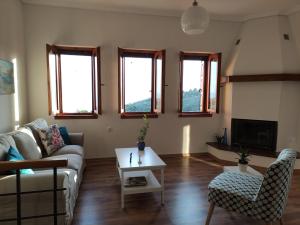 A television and/or entertainment centre at Sunlight Stonehouse