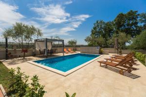 Fotografie z fotogalerie ubytování Holiday Home Giovanna v destinaci Kaštelir