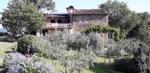 Κήπος έξω από το Agriturismo Timignano