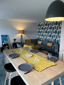 Posedenie v ubytovaní Appartement - vue mer + 11 fotografií