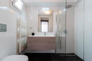 A bathroom at Villa Finibus Terrae
