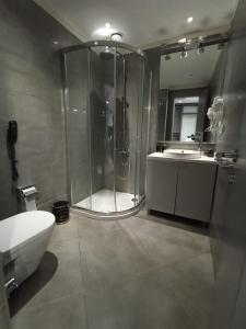 A bathroom at Star of İstanbul Residence