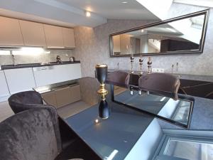 A kitchen or kitchenette at Star of İstanbul Residence