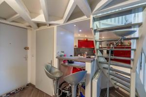 Zdjęcie z galerii obiektu Appartement place Morny - Deauville w mieście Deauville +5 zdjęć