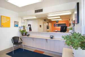 Kuchyň nebo kuchyňský kout v ubytování Motel 6-Pendleton, OR