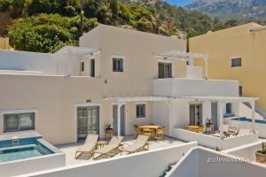 Imagen de la galería de Agnantema luxury suites, en Karpathos