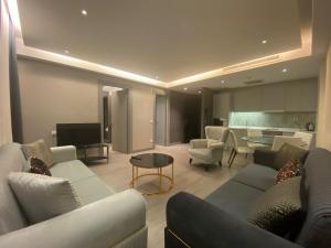 A seating area at Star of İstanbul Residence