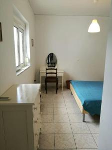 A bed or beds in a room at Villa Frangipani with large private pool, Rhodes Még 11 kép