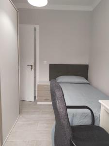 A bed or beds in a room at Precioso piso 3 dormitorios, aire acondicionado Jerez de la Frontera