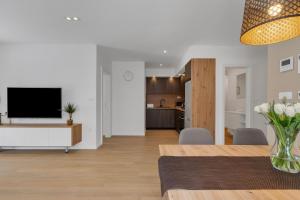 Kuchyňa alebo kuchynka v ubytovaní Apartman Roza, prekrasni novi apartman s parkingom