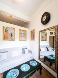 A bed or beds in a room at Central Apartment in Trastevere