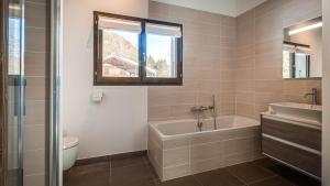 Kúpeľňa v ubytovaní Chalet Etoile + 23 fotografií
