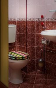 Koupelna v ubytování Kalypso Hotel
