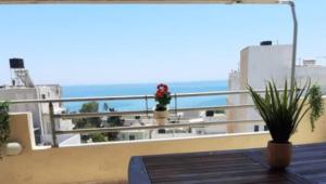 A general sea view or a sea view taken from Az apartmant
