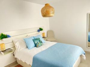 Postel nebo postele na pokoji v ubytování Residencial Luxury Senator, Apartamento Darwin