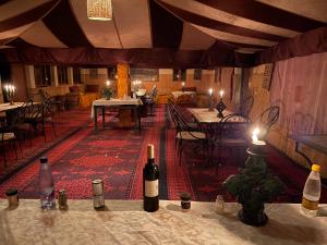 Nápoje v ubytování Aladdin Desert Camp - Mhamid Erg Chigaga Escape + 37 fotografií