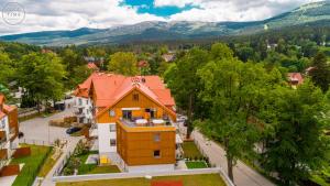 Výhľad na hory alebo výhľad na hory priamo z apartmánu