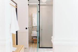 Kúpeľňa v ubytovaní Agora Athens Suites