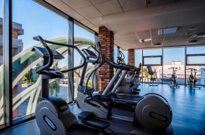 Posilňovňa alebo fitness centrum v ubytovaní Hotel Dolphin - Adult friendly