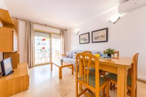 Fotografie z fotogalerie ubytování Apartamentos Michelangelo Arysal v destinaci Salou