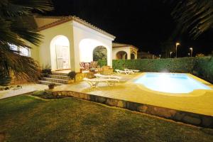 Piscina en o cerca de Riumar "Carmen 1", 500m to beach, private pool, On-Site-Service, dog beach