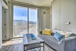Gambar di galeri bagi Berkeley Apt with Rooftop 4 Blocks to Campus! di Berkeley