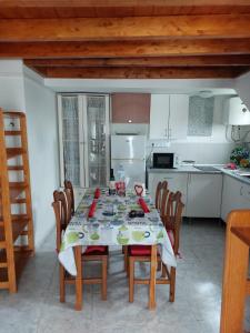 Kuchyňa alebo kuchynka v ubytovaní Casa Antonia Reyes, a la sombra de Famara