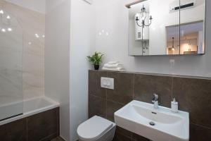 Kúpeľňa v ubytovaní Morska vila 6 Luxury Apartment Žnjan + 18 fotografií