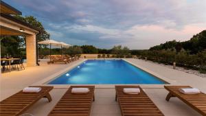 Fotografie z fotogalerie ubytování Villa Curitico v destinaci Kadumi