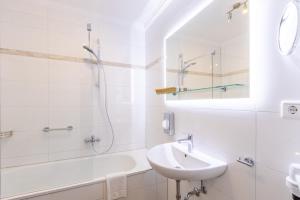 Koupelna v ubytování Akzent Hotel Hoyerswege