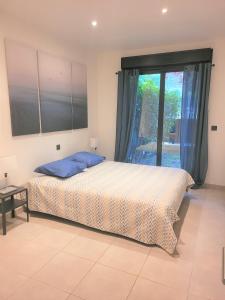 Zdjęcie z galerii obiektu APPARTEMENT standing 2 pieces avec jardin entre Paris & Dysney w mieście Bry-sur-Marne
