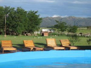 En generel udsigt til bjerge eller udsigt til bjerge taget fra campingpladsen