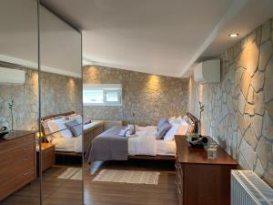 埃帕诺米DoorMat# Wait 'N Sea, Jacuzzi, Luxury Stone House的相册照片