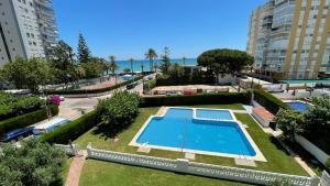 Bazén v ubytování EPIS - large luxury apartment with sea view nebo v jeho okolí