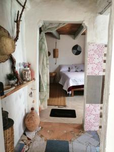 En eller flere senger på et rom på AJARIF ⴰⵊⴰⵔⵉⴼ - Fisherman cabin