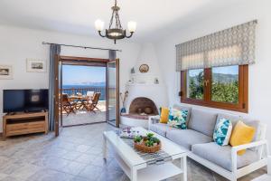 Gallery image of Villa Margini, Aegean Views , Pool Villa, Skopelos in Skopelos Town