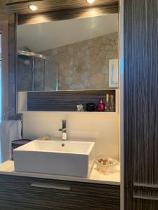 埃帕诺米DoorMat# Wait 'N Sea, Jacuzzi, Luxury Stone House的相册照片