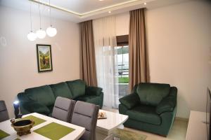 Ruang duduk di Apartmani Sofrenic-Hotel Adonis