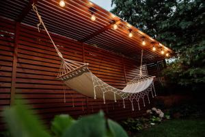 Vonkajšia záhrada v ubytovaní Csendeskert Wellness Apartments - Garden, grill, chill