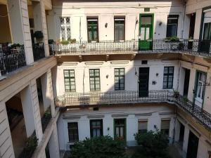 Fotografia z galérie ubytovania Budapest flat in oktogone for rent v Budapešti