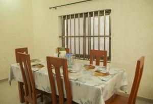 Restaurace v ubytování Résidence Le Cador II à Cotonou